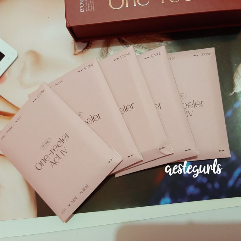 (READY) FULLSET IZ*ONE ONE REELER SPECIAL PHOTOCARD SIGN PRINTING POB IZONE PRE-ORDER BENEFIT