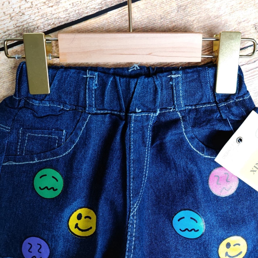 Promo !! Celana anak perempuan import / Hot pants emoji smiley six ukuran 2-4 tahun