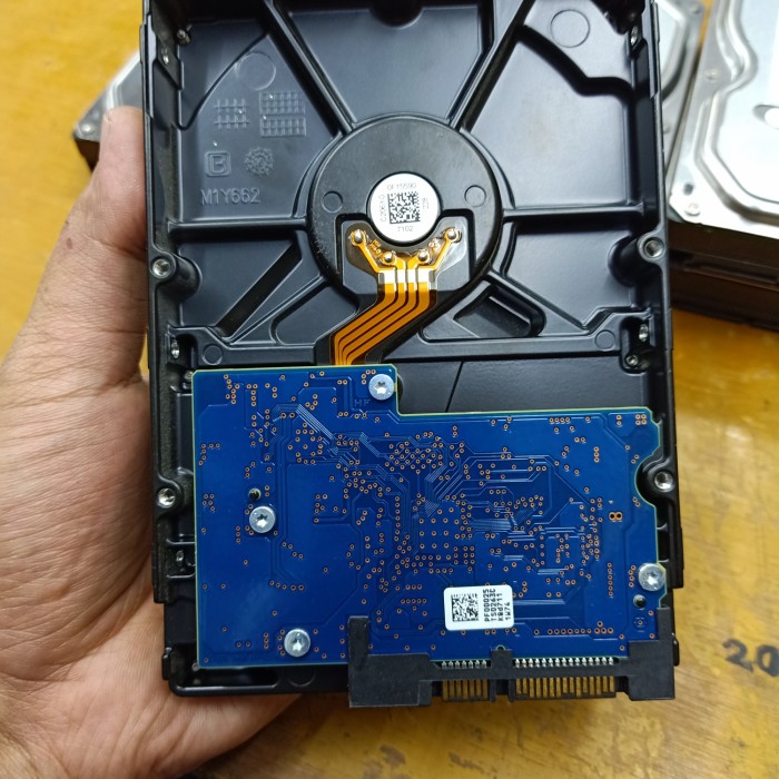 HDD PC/CCTV 1TB MERK THOSIBA 7200 RPM SENTINEL 100% MANTAP