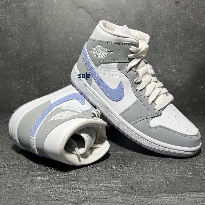 Air Jordan 1 Mid Wolf Grey Wmns