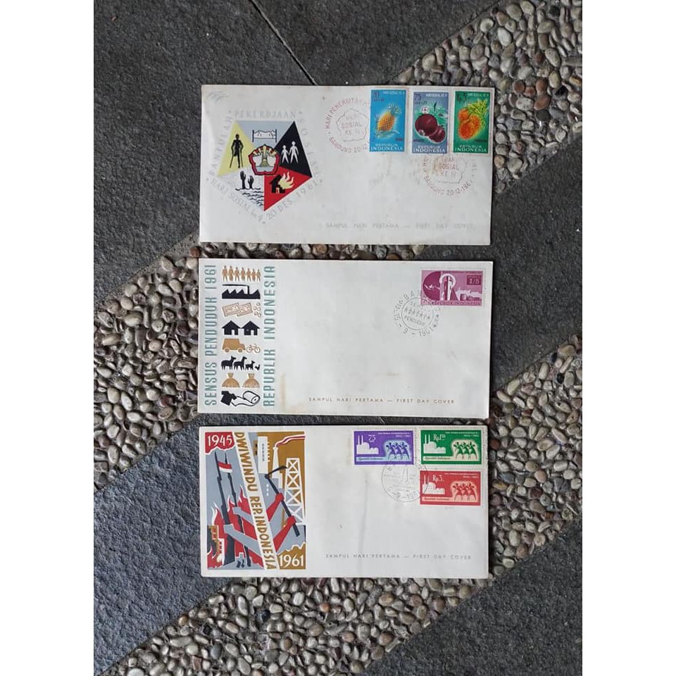 

amplop sampul pertama 1961 3 lembar