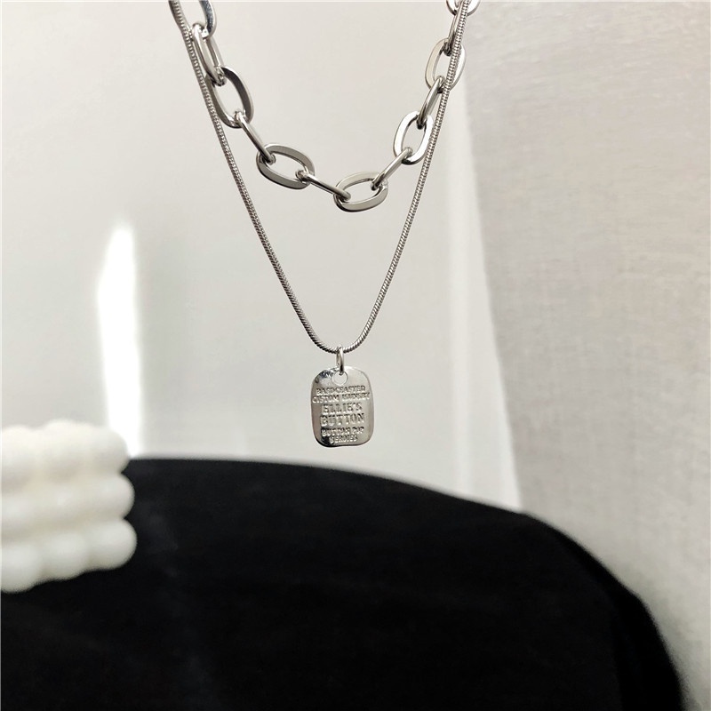 Kalung Model Double Layer Bentuk Persegi Motif Tulisan | Aksesoris Wanita | Kalung Rantai Dengan Liontin Bunga Untuk Wanita | Kalung Bahan Stainless Steel | Kotak Hadiah Untuk Souvenir