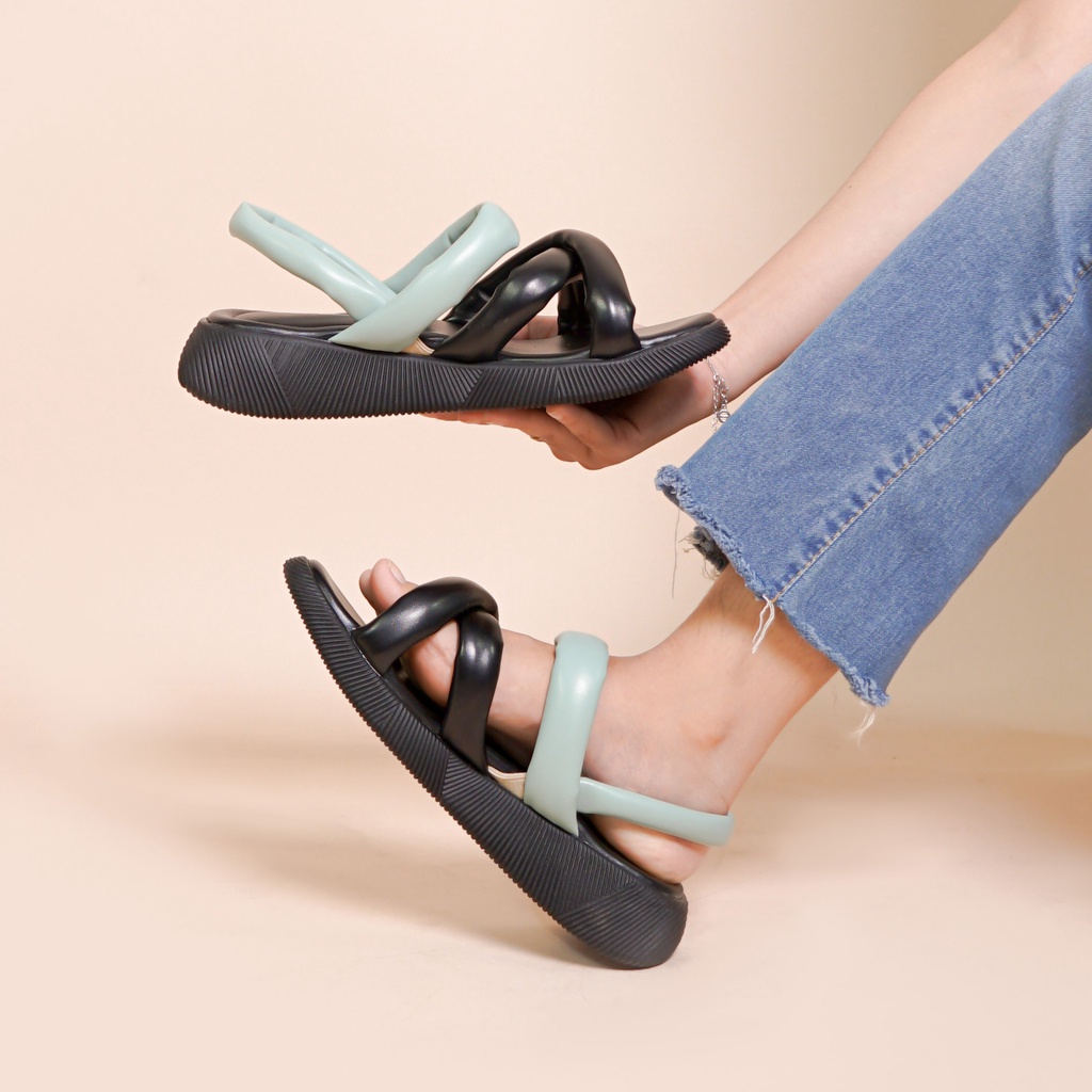 LAPEPA YUK - Sepatu Sandal Wanita Wedges VIVIAN ALL COLOR Model Silang dua Tali Strap Belakang Hak Tinggi Sole 3 cm Spatu Sendal Gunung Cewek  Size 36 37 38 39 40 41 Warna Hitam Black Kekinian Premium Terbaru Shoes Ori Original Mall Official Store Promo