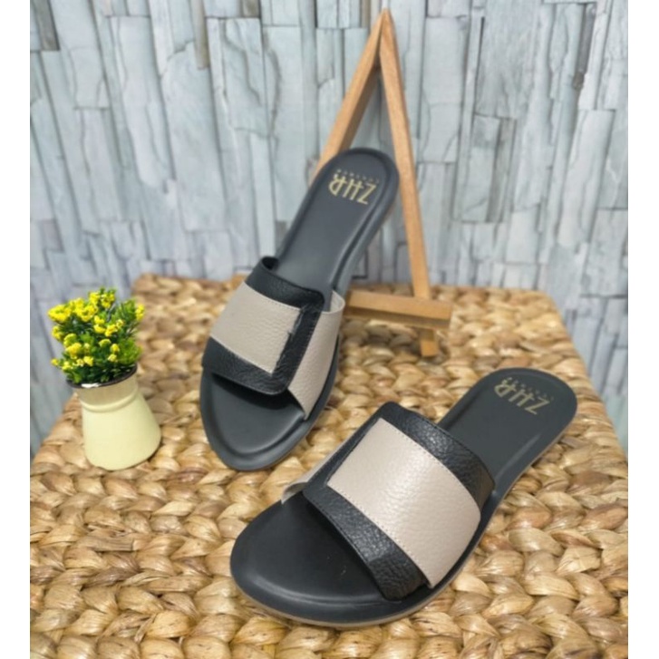 sandal kulit zhr