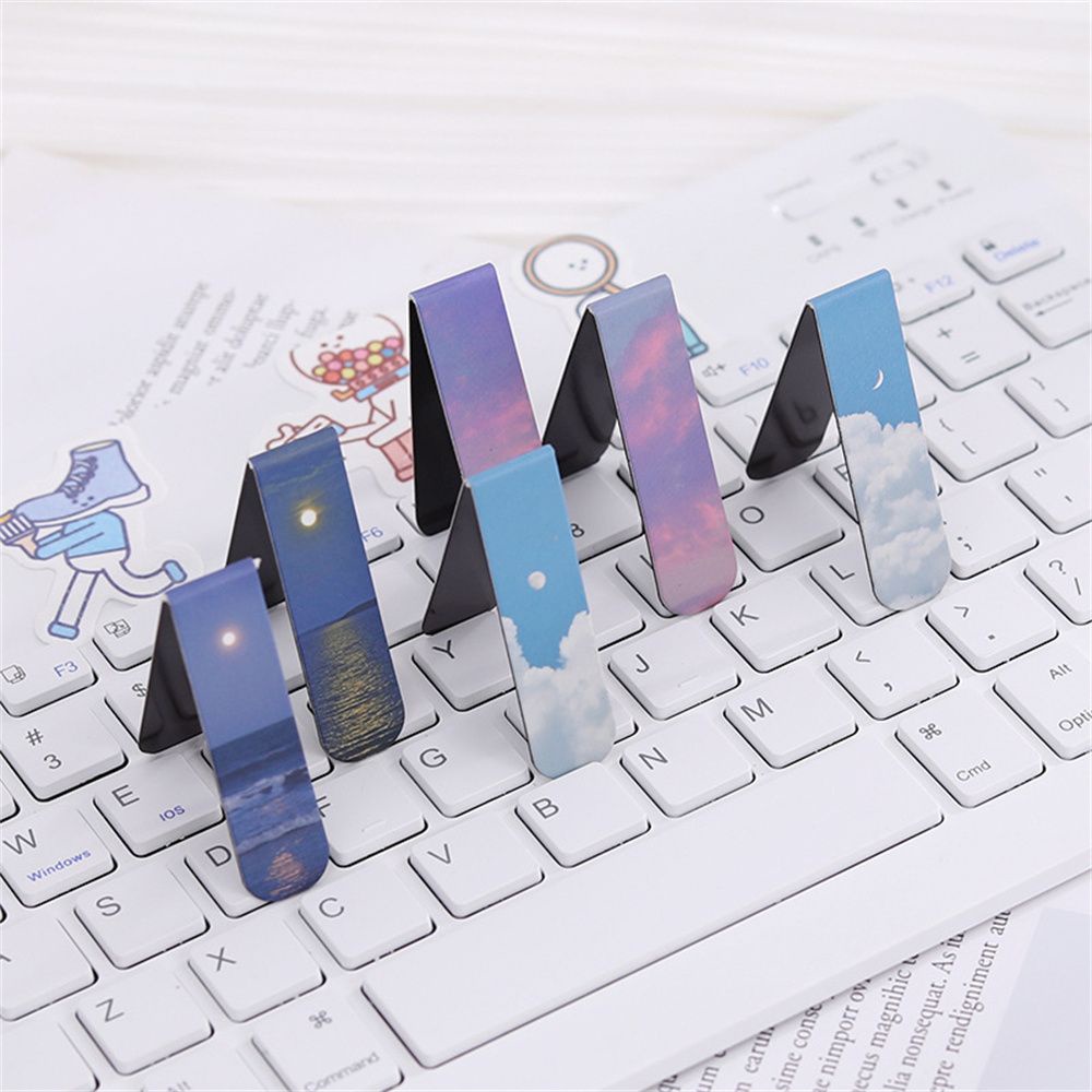 Solighter 2pcs Klip Magnet Pembatas Halaman Buku Motif Pemandangan Alam Untuk Guru / Sekolah / Kantor