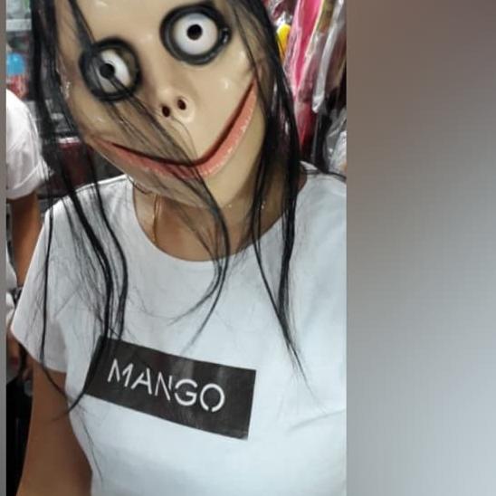 ◄ Topeng Momo Topeng Hantu Momo ✱