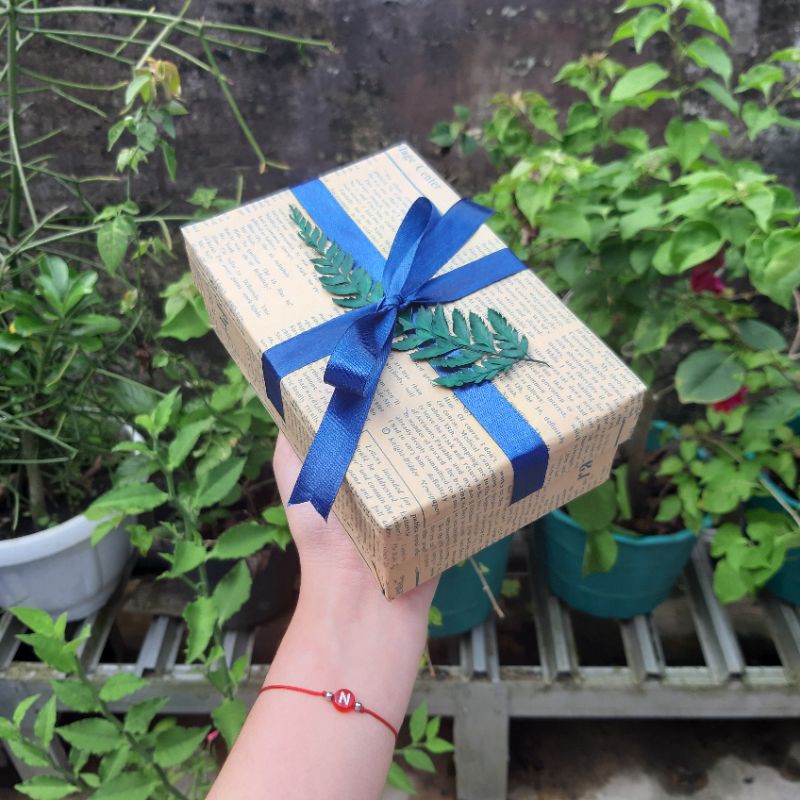 

box gift lucu aesthetic newspaper warping gift rustic kotak hadiah kado