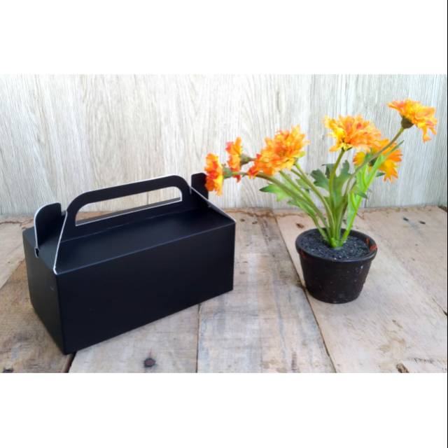 

Gable Box / Snack Box Handle Uk. 16,5 x 8,5 x 7 cm