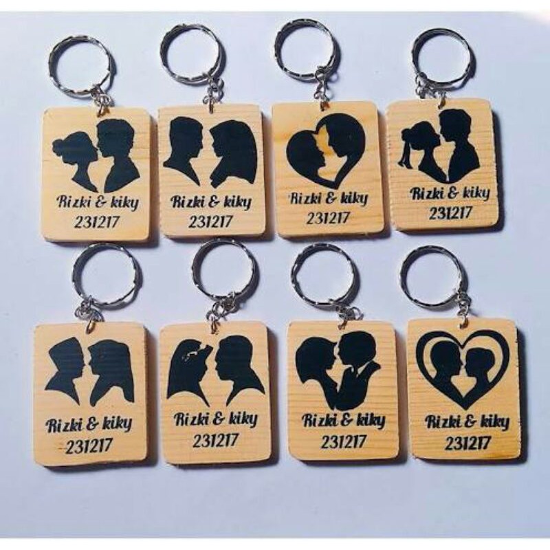 souvenir gantungan kunci kayu Tidak Ada Merek