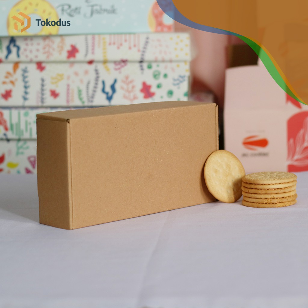 

Kardus Box Die Cut 22x11x5,5 cm Dus Packaging Hampers (Bisa Custom) - Tokodus Bandung