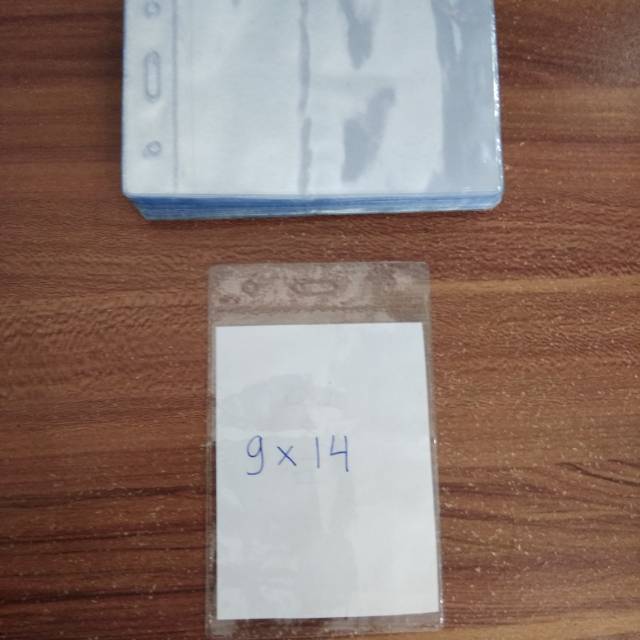

Plastik name tag / plastik id card / plastik tanda peserta 9x14 potrait