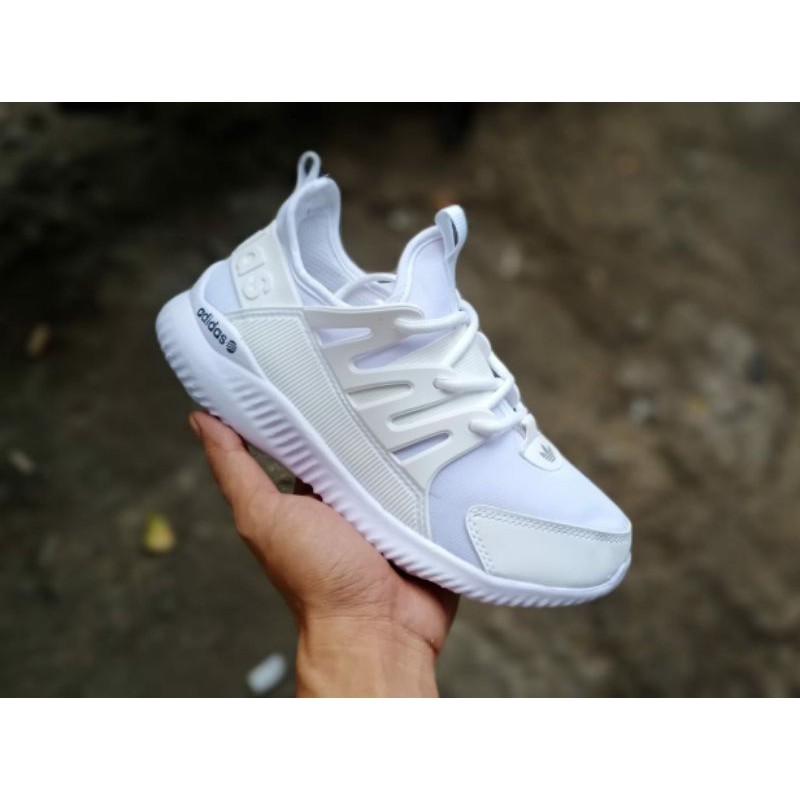 Laris sepatu adidas tubular wanita ukuran 36-40 senam erobic women