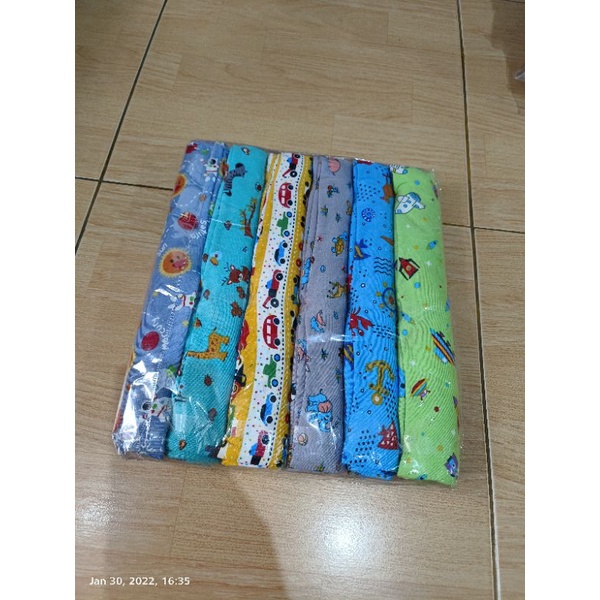 Bedong bayi felicia set warna motif 90x100