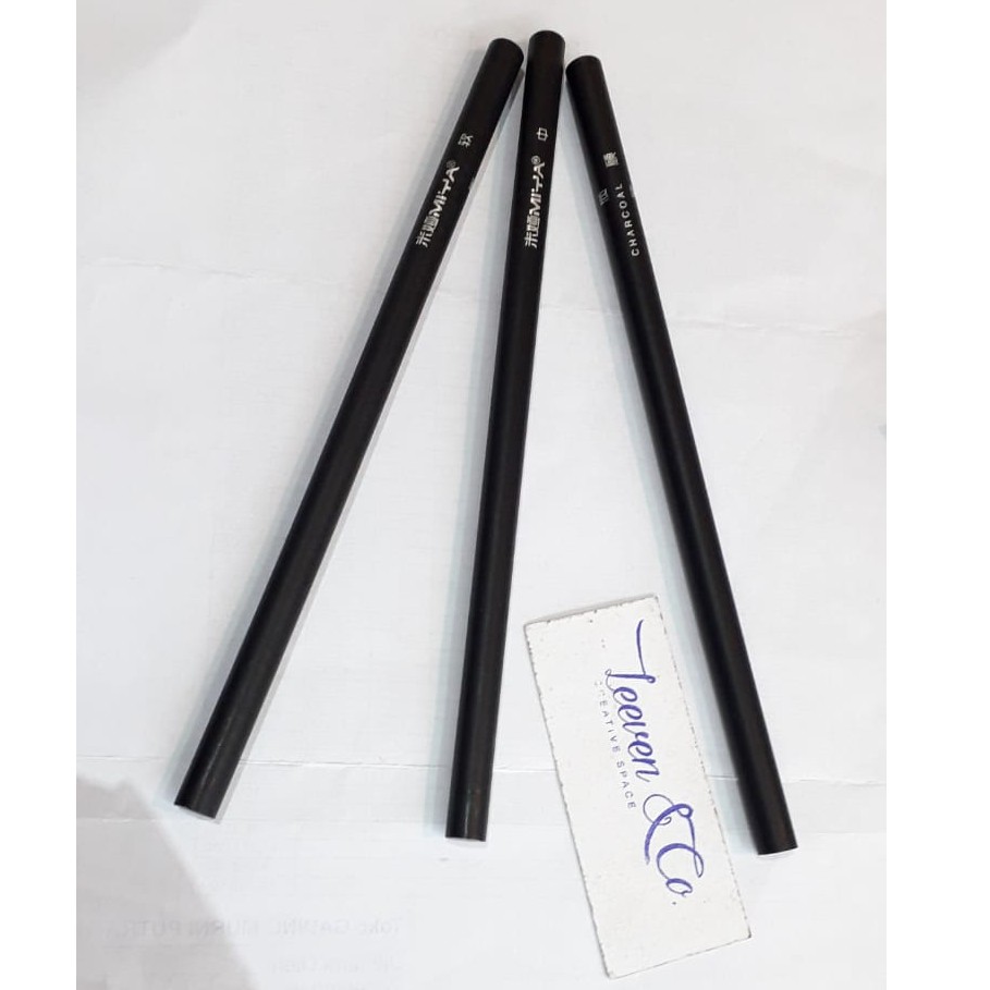 

HIMI MIYA CHARCOAL PENCIL (SOFT/MEDIUM,/HARD)
