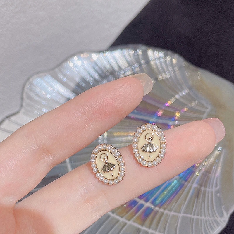 Gaya Korea baroque menari gadis Mutiara wanita anting-anting anting-anting jarum perak emas retro te