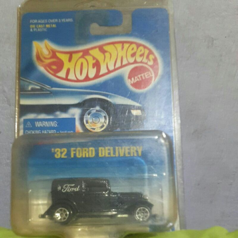 Hot Wheels Collector #446 - '32 Ford Delivery by Mattel