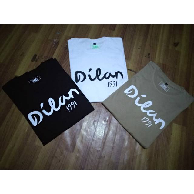 Kaos DILAN 1991 lengan panjang warna hitam dan putih