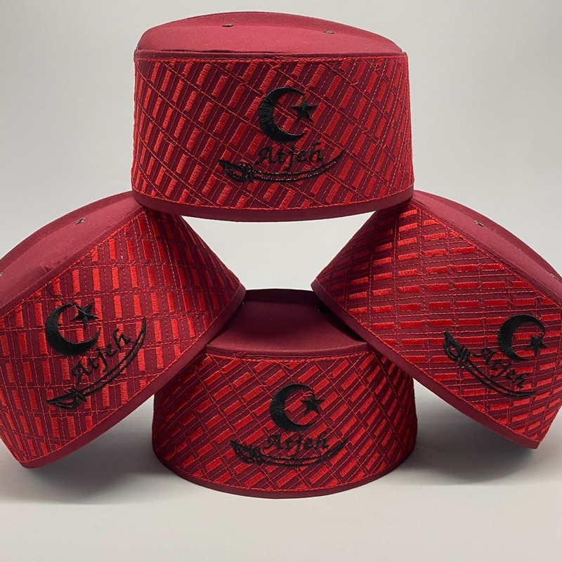 PECI / KOPIAH ASSAGOFAH MERAH BAHAN BAGUS NYAMAN DAN BERKULITAS