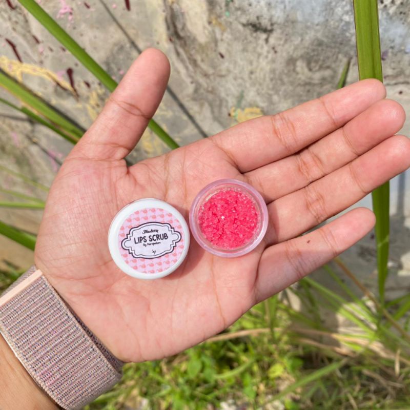 Lip Scrub Mengatasi dan Merawat Bibir Kering