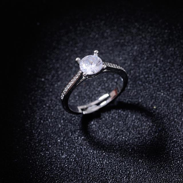 Empat cakar imitasi diamond cincin berlian pernikahan diamond cincin pasangan Cincin Baru beberapa h