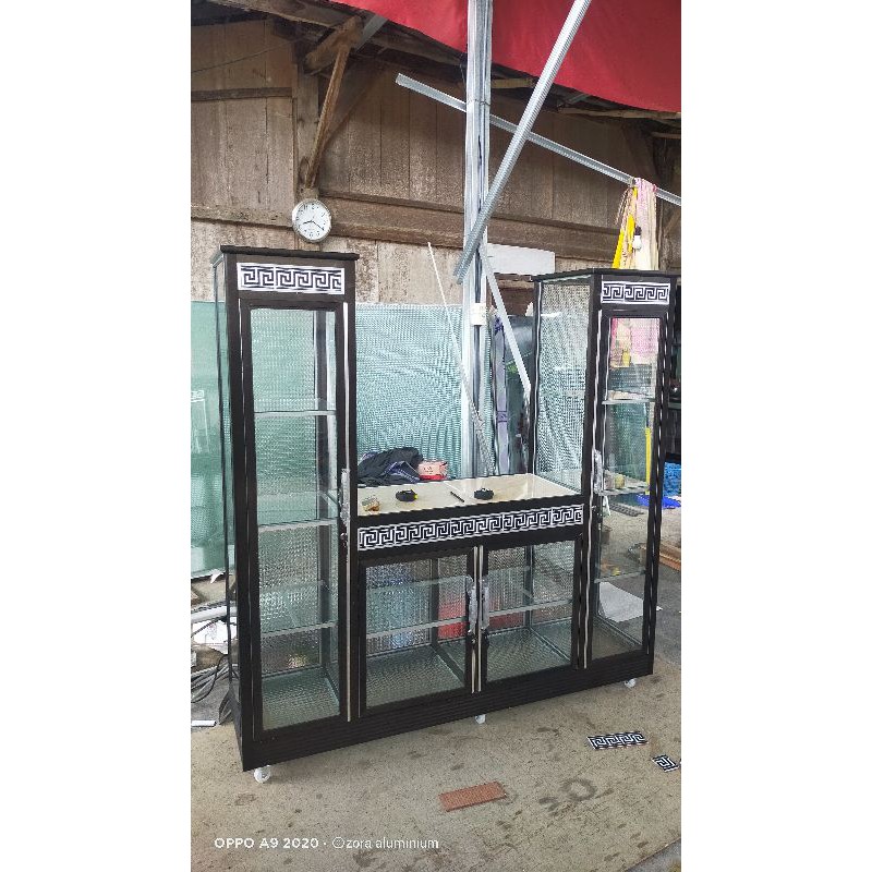 buffet tv minimalis sidebore bifet aluminium kaca untuk display tv