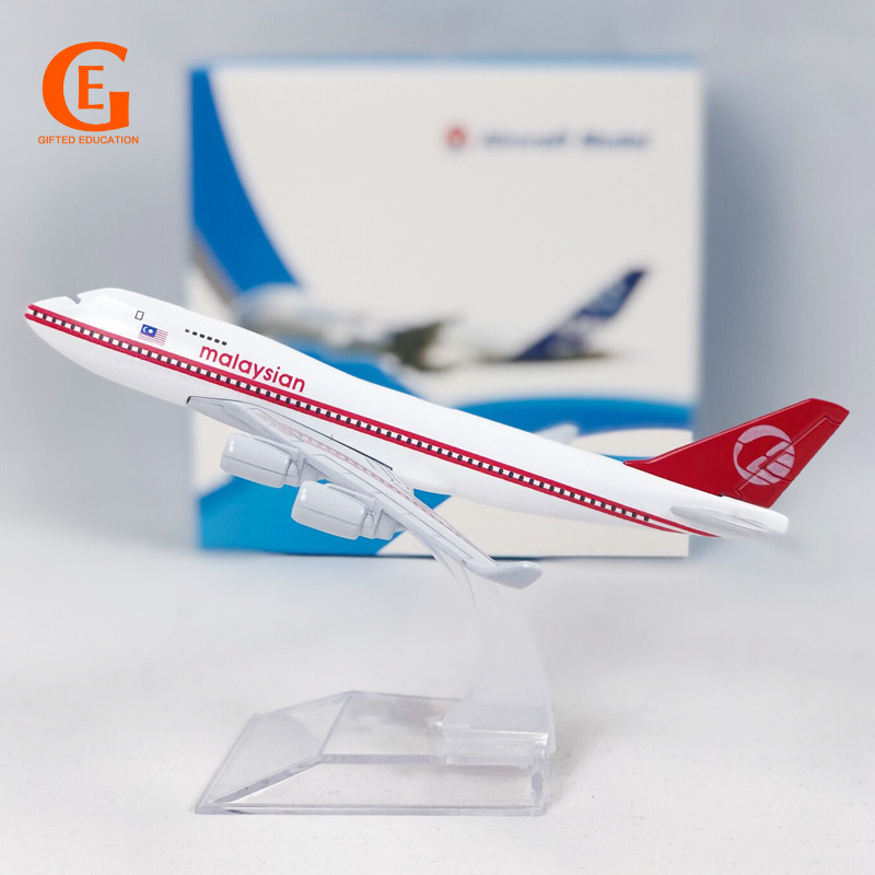 B747-200 Miniatur Diecast Pesawat Terbang Malaysia Airlines Boeing 747 Bahan Alloy Ukuran 16cm Untuk Hadiah