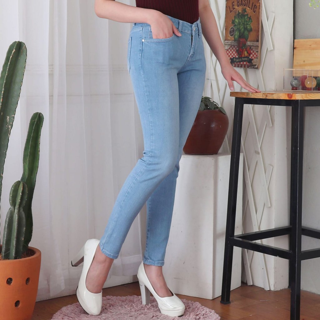 7C-G CELANA JEANS PREMIUM PENSIL BIRU MUDA /SKINNY JEANS /JUMBO JEANS /27 - 34