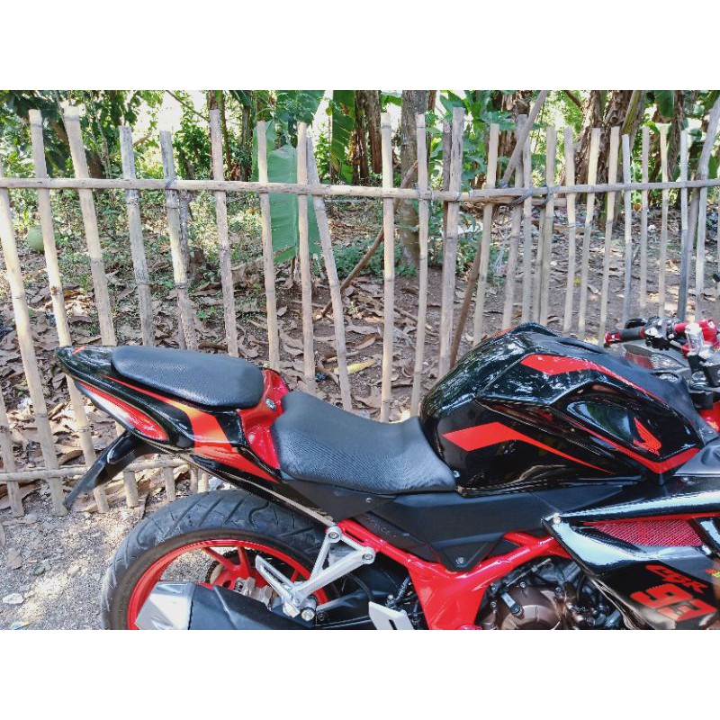 BODY NEW CB150R STREETFIRE MODEL CBR250RR BODY BELAKANG NEW CB150R DAN JOK NEW CB150R STREETFIRE
