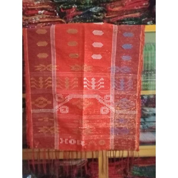 ulos sadum panoropi merah