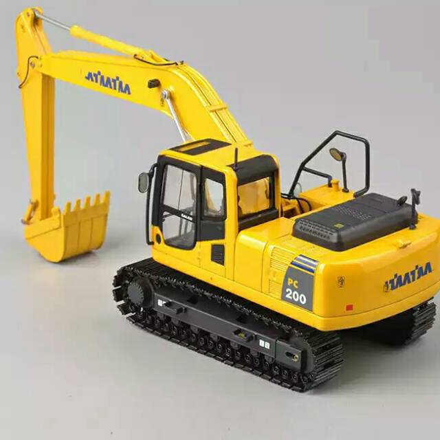 komatsu rc excavator