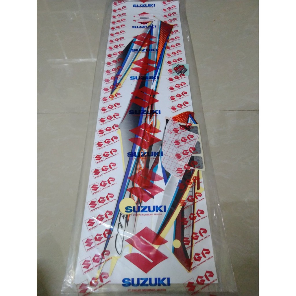 Gratis Ongkir  STIKER BODI STRIPING SMASH 2005 SILVER  BIRU ORIGINAL SUZUKI
