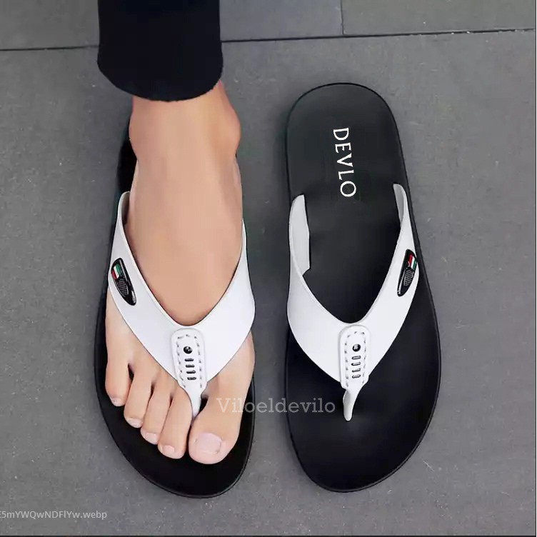 Beli 1 Gratis 1 Sandal Japit Pria Trendy Distro Kekinian