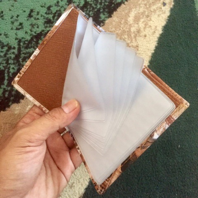 dompet khusus untuk kartu dari anton hilmanto bahan kulit PU lokal berkualitas model lipat dua yang keren #dompet #dompetkartu #cardholder