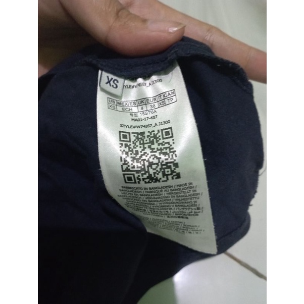 kaos atasan baju  wanita Guess Original Preloved