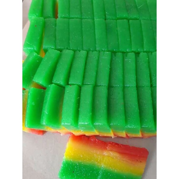 

KUE LAPIS SINGKONG