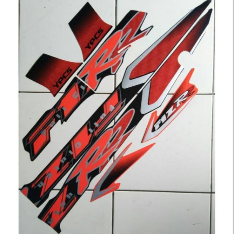 striping Yamaha F1zr 2002 merah hitam