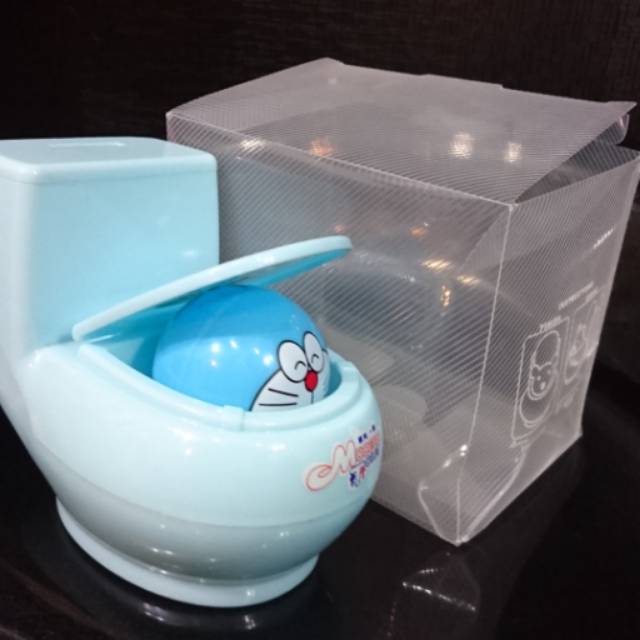 

Celengan doraemon