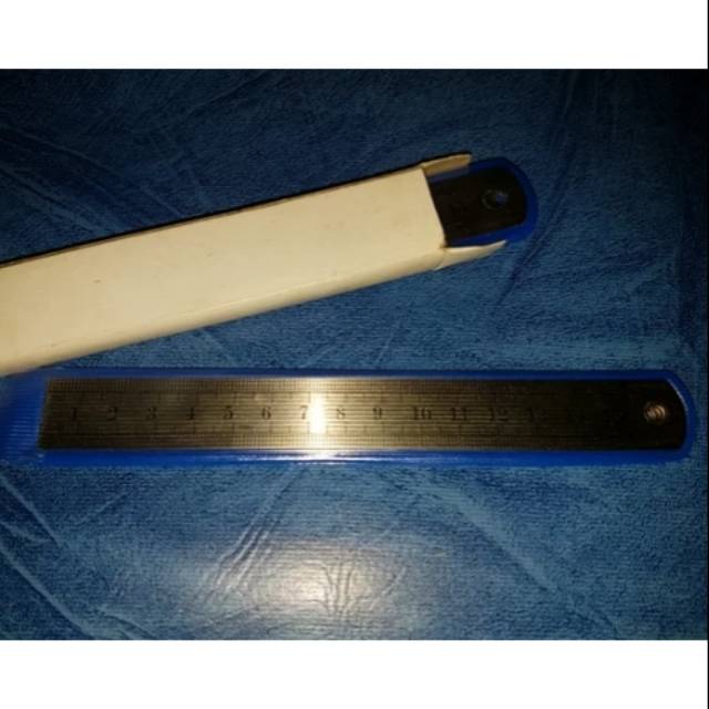 

Penggaris Stainless Steel 15 cm