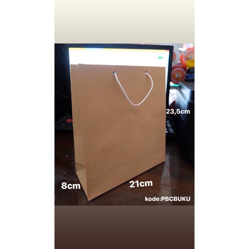 

paper bag buku coklat polos size 23,5 x 21 x 8 cm isi 12