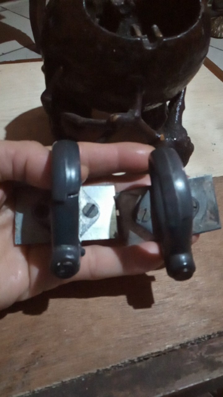 Second Part Ori Gantungan Barang Vespa Non Matic