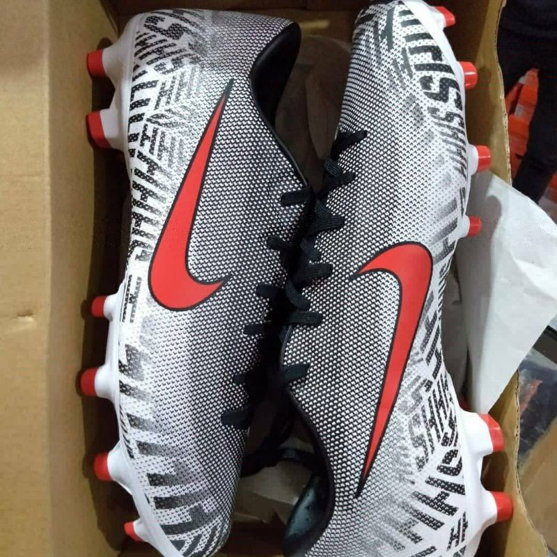 sepatu bola nike vapor 12 academy njr fg