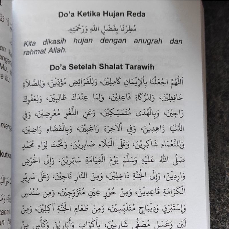 dari bumi untuk langit kumpulan doa doa dari pojok pesantren beserta terjemah