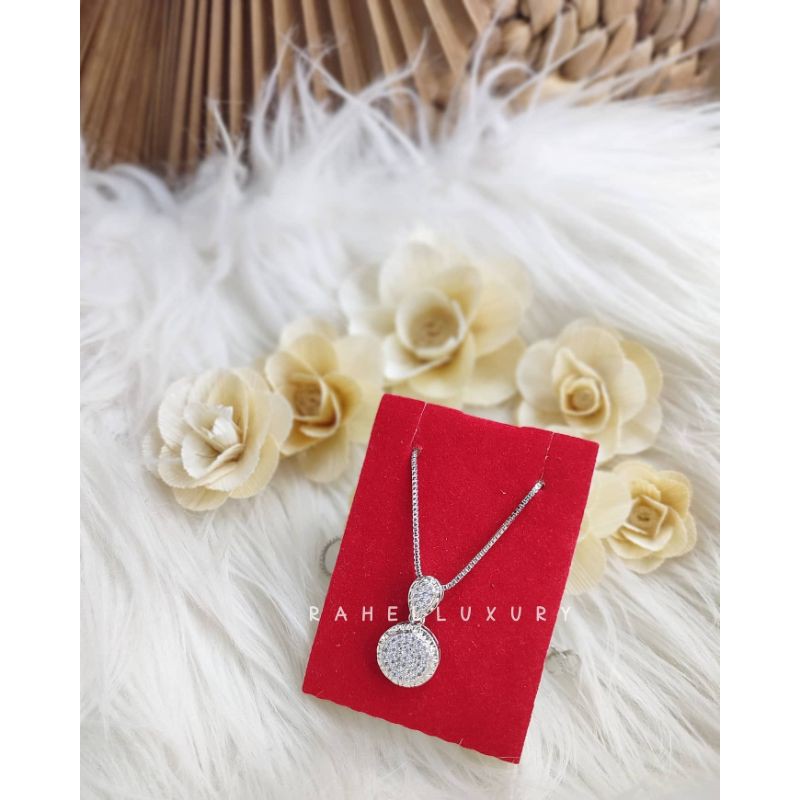 kalung liontin bulat