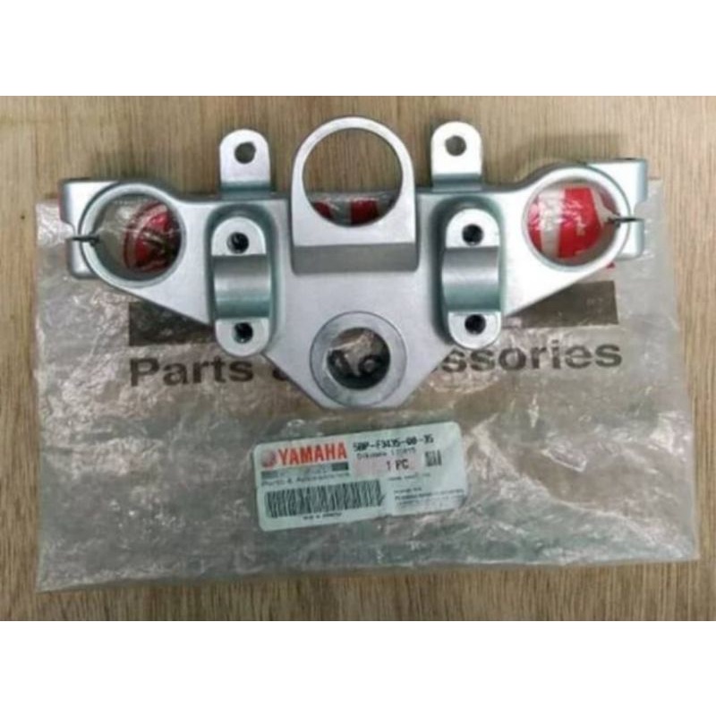 SEGITIGA ATAS SCORPIO OLD ORIGINAL 100% YAMAHA.PART NUMBER: 5BP-F3435-00-P0
