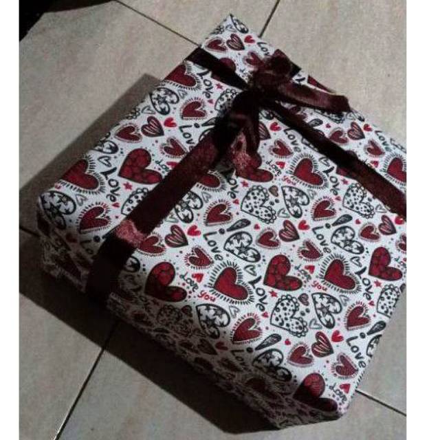 

TAMBAHAN BUNGKUS KERTAS KADO