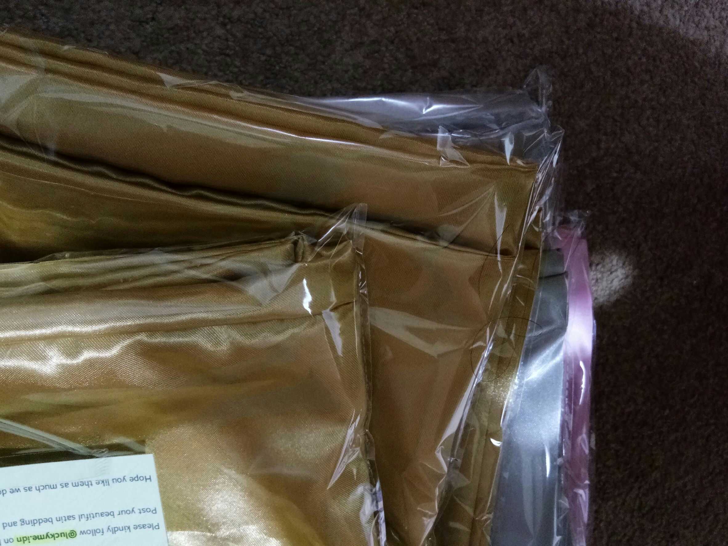 Sarung Bantal Satin / Satin Pillowcase