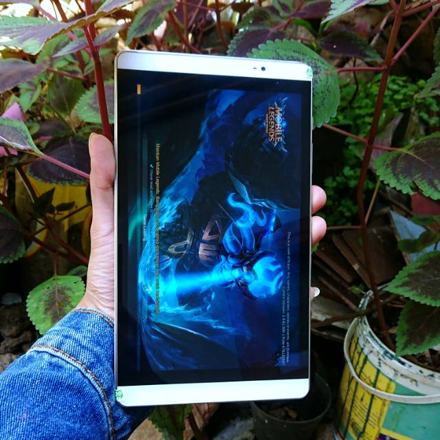 HUAWEI D-02H Dtab 16GB SPEAKER HARMAN KARDON