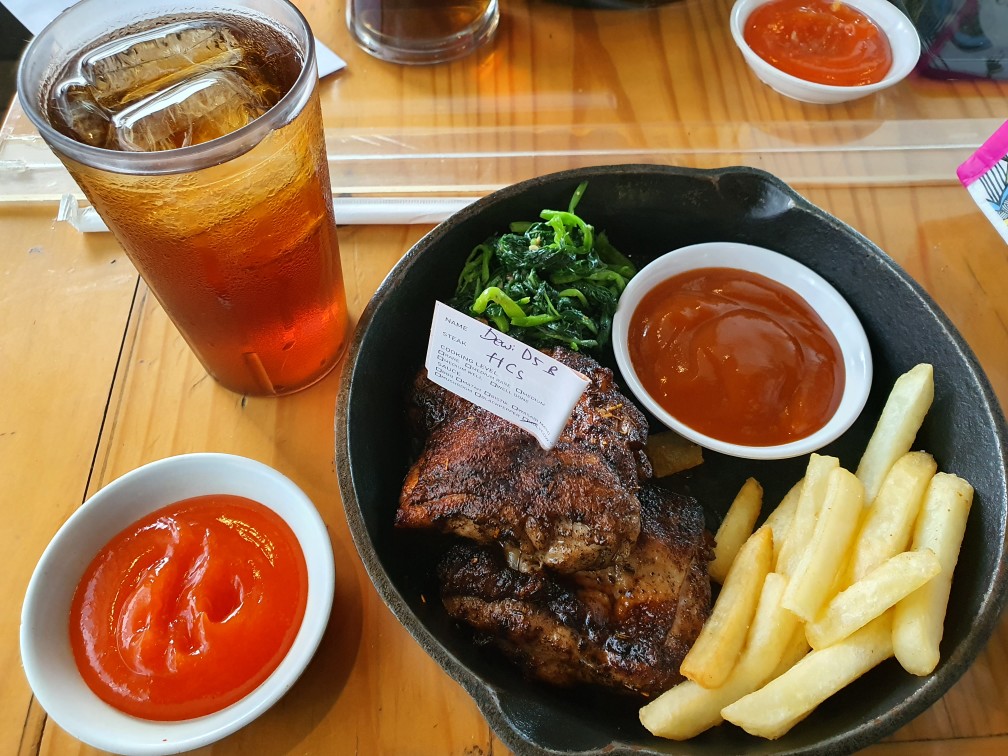 Tisu Dapur Paseo 3 Roll Calorie Absorb 70 Sheet Tissue (no.136)