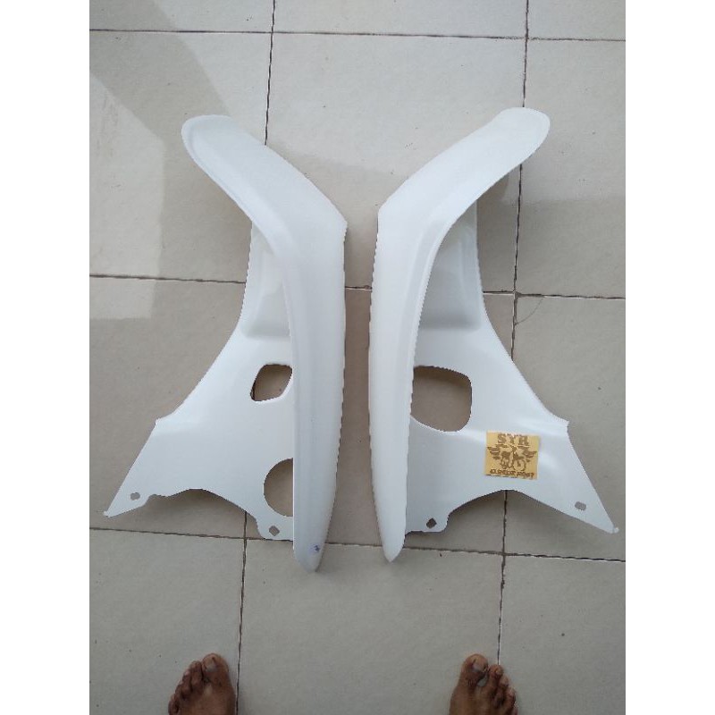 Sayap Putih Astrea Grand