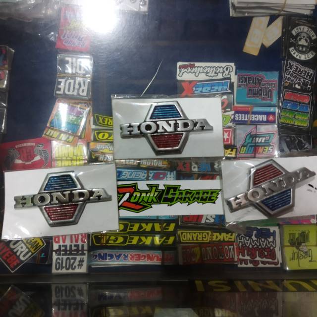 Emblem sayap  Honda C70
